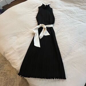 Alice & Olivia pleated midi with ribbon waist, size 0
